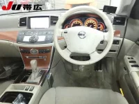 Nissan FUGA лот № 7067 оценка R  с аукциона в Японии 2