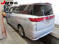 Nissan ELGRAND лот № 7074 оценка R  с аукциона в Японии 4