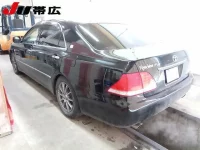 Toyota CROWN лот № 7073 оценка 3  с аукциона в Японии 4