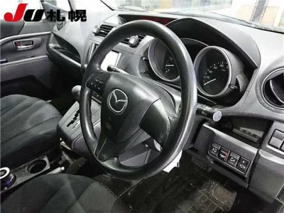 Mazda PREMACY  с аукциона в Японии