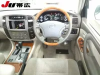 Toyota LAND CRUISER лот № 7108 оценка R  с аукциона в Японии 2