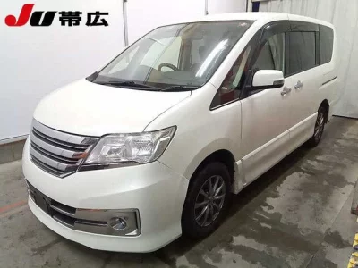 Nissan SERENA  с аукциона в Японии
