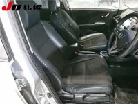 Honda FIT лот № 3006 оценка -  с аукциона в Японии 4