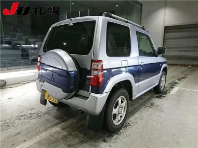 Mitsubishi PAJERO MINI