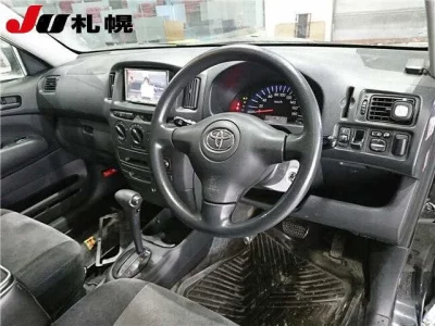 Toyota SUCCEED  с аукциона в Японии