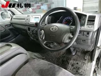 Toyota HIACE VAN лот № 16 оценка R  с аукциона в Японии 2