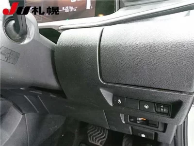 Nissan NOTE  с аукциона в Японии