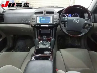 Toyota MARK X  с аукциона в Японии