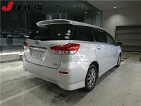 Toyota WISH лот № 35 оценка R  с аукциона в Японии 1