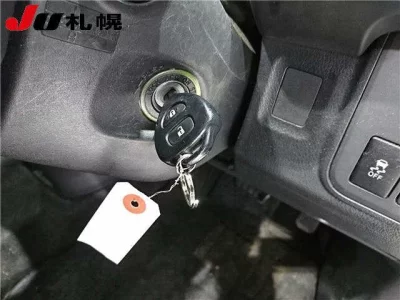 Toyota WISH  с аукциона в Японии