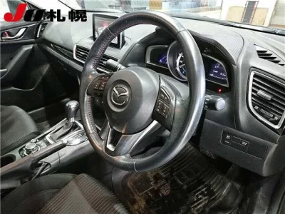 Mazda AXELA  с аукциона в Японии