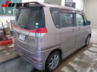 Mitsubishi DELICA D2