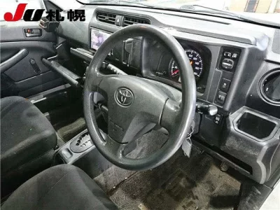 Toyota SUCCEED  с аукциона в Японии