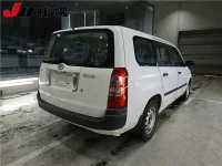 Toyota SUCCEED лот № 1543 оценка R  с аукциона в Японии 1