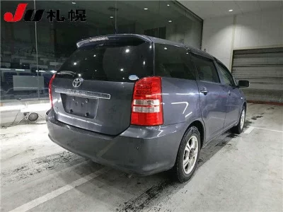 Toyota WISH  с аукциона в Японии
