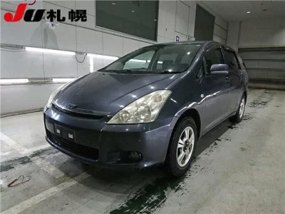 Toyota WISH  с аукциона в Японии