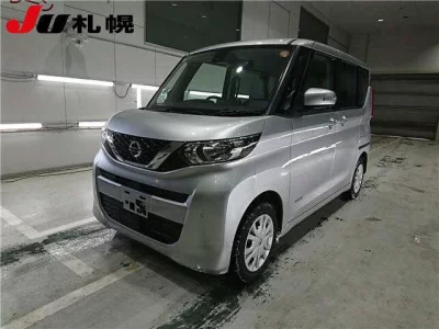 Nissan ROOX  с аукциона в Японии