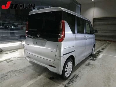 Nissan ROOX  с аукциона в Японии