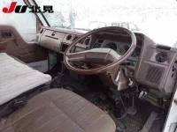 Toyota DYNA лот № 6010 оценка R  с аукциона в Японии 2