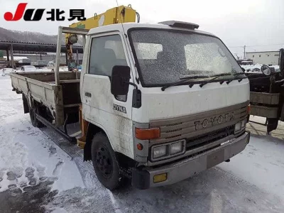 Toyota DYNA  с аукциона в Японии