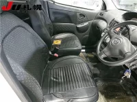 Toyota FUNCARGO лот № 95 оценка R  с аукциона в Японии 4