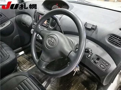 Toyota FUNCARGO  с аукциона в Японии