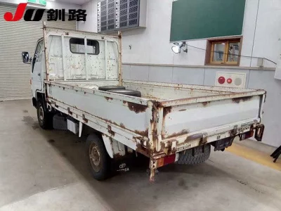 Toyota HIACE TRUCK