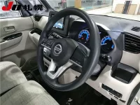 Nissan ROOX лот № 1565 оценка 3.5  с аукциона в Японии 2