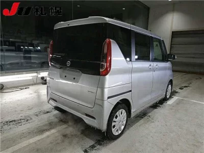 Nissan ROOX  с аукциона в Японии