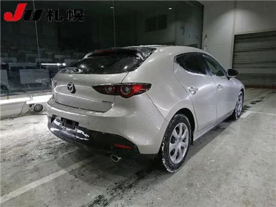 Mazda MAZDA3  с аукциона в Японии