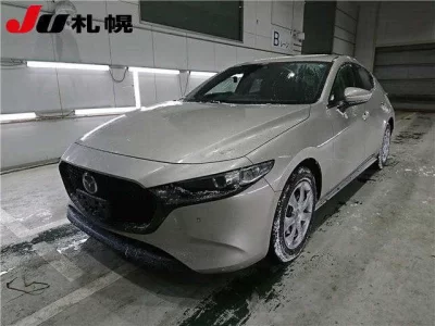 Mazda MAZDA3  с аукциона в Японии