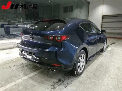 Mazda MAZDA3  с аукциона в Японии