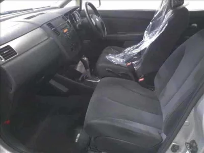 Nissan TIIDA LATIO  с аукциона в Японии