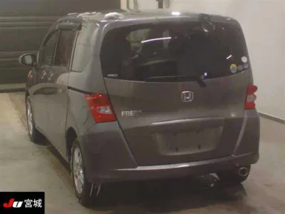 Honda FREED  с аукциона в Японии