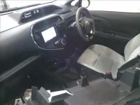 Toyota AQUA лот № 3009 оценка   с аукциона в Японии 2