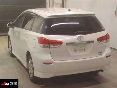 Toyota WISH  с аукциона в Японии