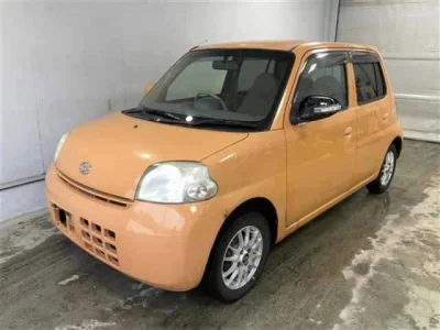Daihatsu Esse