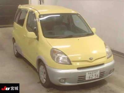 Toyota FUNCARGO  с аукциона в Японии