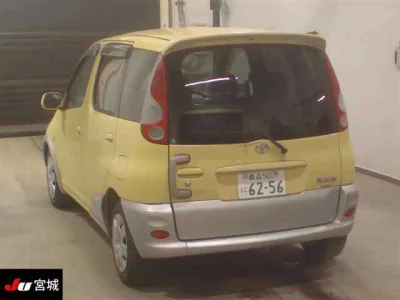 Toyota FUNCARGO  с аукциона в Японии