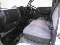 Toyota HIACE TRUCK лот № 9022 оценка 2  с аукциона в Японии 2