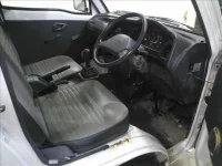 Suzuki CARRY TRUCK лот № 4323 оценка 3  с аукциона в Японии 3