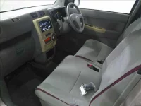 Toyota PIXIS SPACE лот № 6100 оценка R  с аукциона в Японии 2