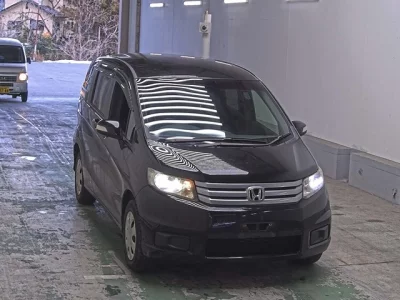 Honda FREED  с аукциона в Японии