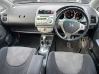 Honda FIT лот № 6118 оценка 3.5  с аукциона в Японии 3