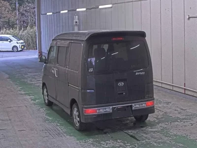 Daihatsu Atrai Wagon  с аукциона в Японии