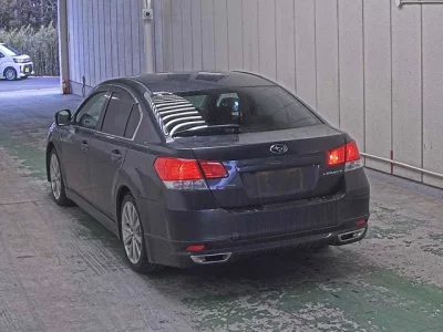 Subaru LEGACY B4