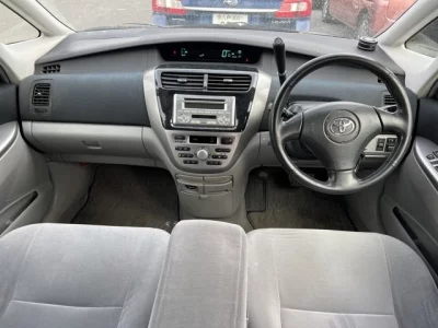 Toyota OPA  с аукциона в Японии