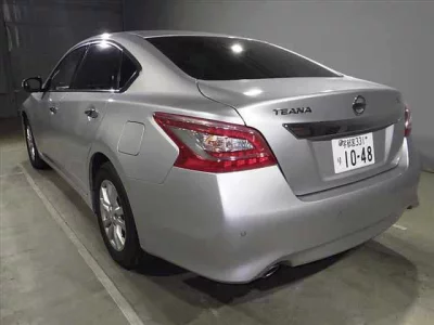Nissan TEANA
