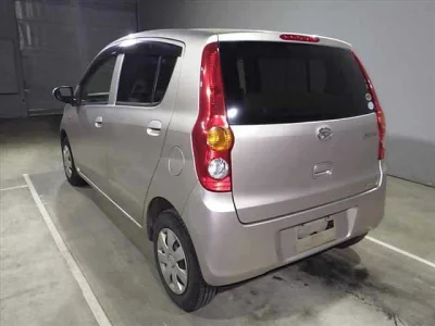 Daihatsu MIRA  с аукциона в Японии