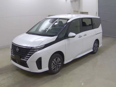 Nissan SERENA  с аукциона в Японии
